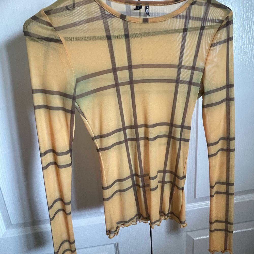Mesh plaid top
